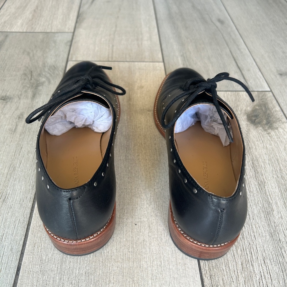 Banana Republic Black Leather Oxford Studded Shoes Wo - Gem